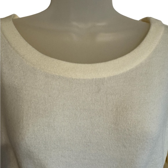 NWT  3/4 Flared Sleeve  SPRING  Cream Crew Neck Sweater    PLUS: 18/20     #T - Picture 2 of 7
